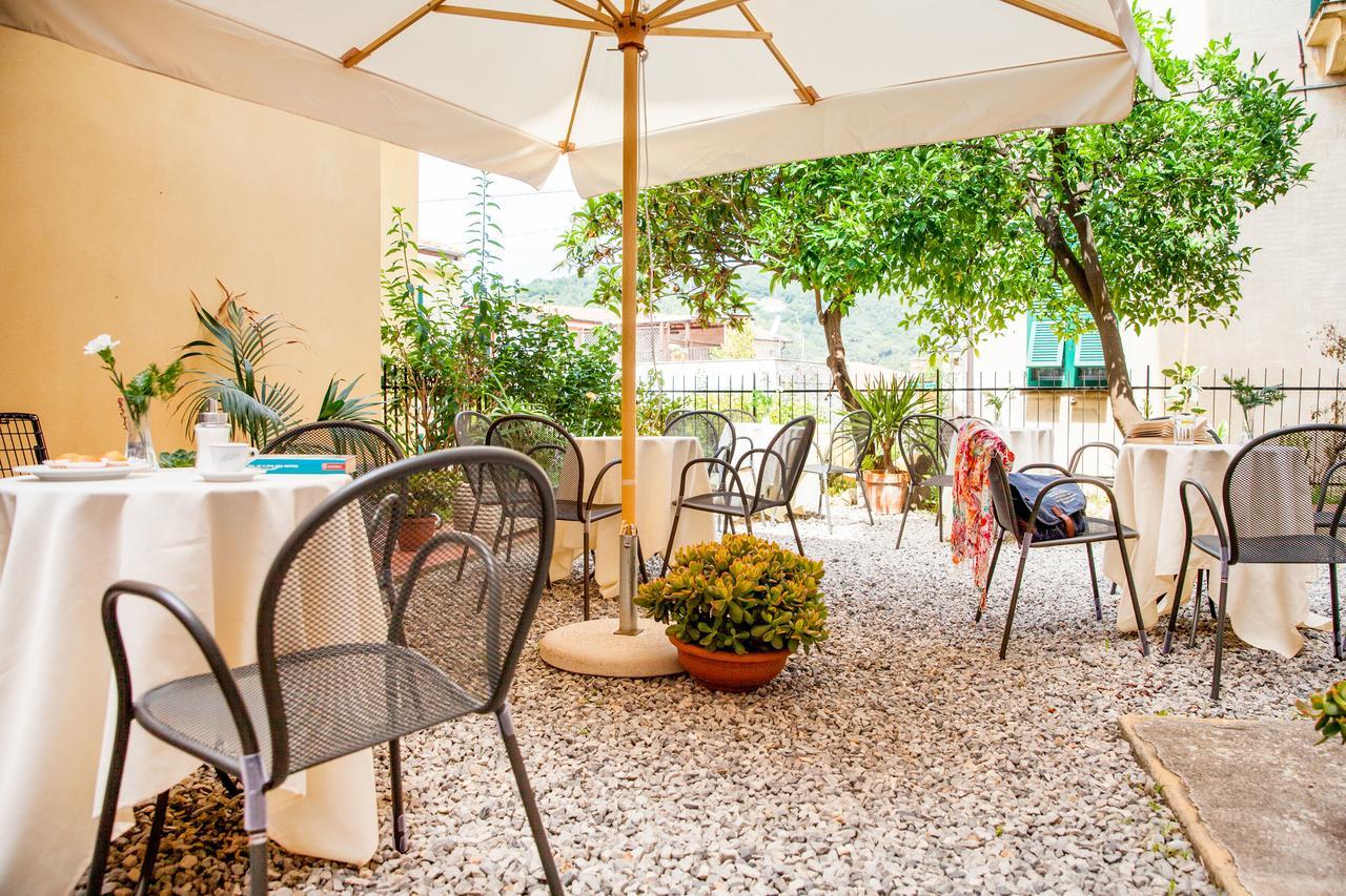 Hotel Europa Finale Ligure Exterior foto